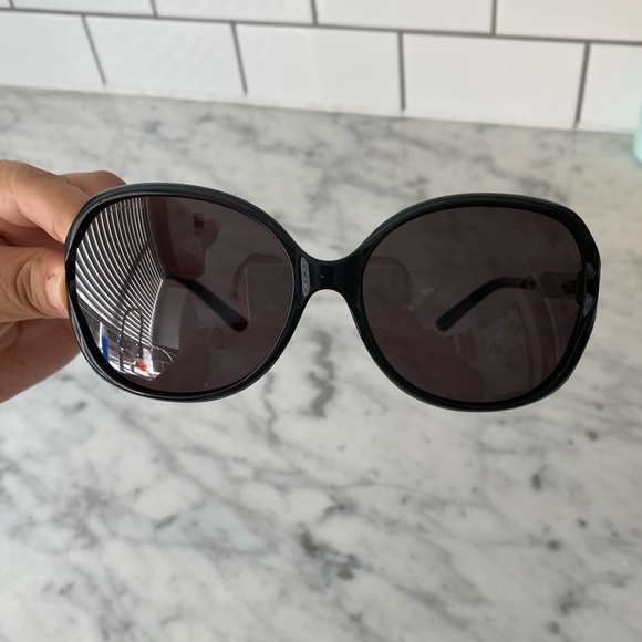 Women’s Gucci 60mm square sunglasses - Picture 2 of 7